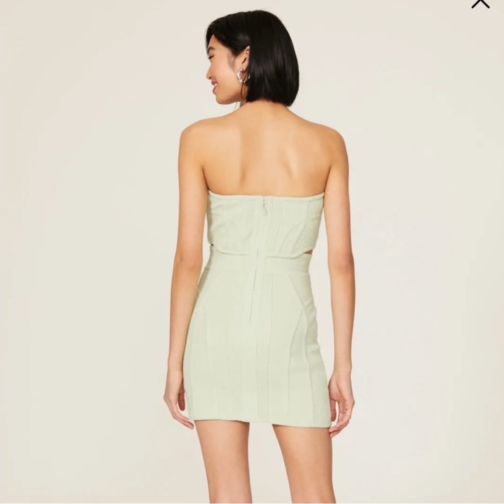 HERVÉ LÉGER
Ribbed Boucle Mini Dress - Picture 4 of 5